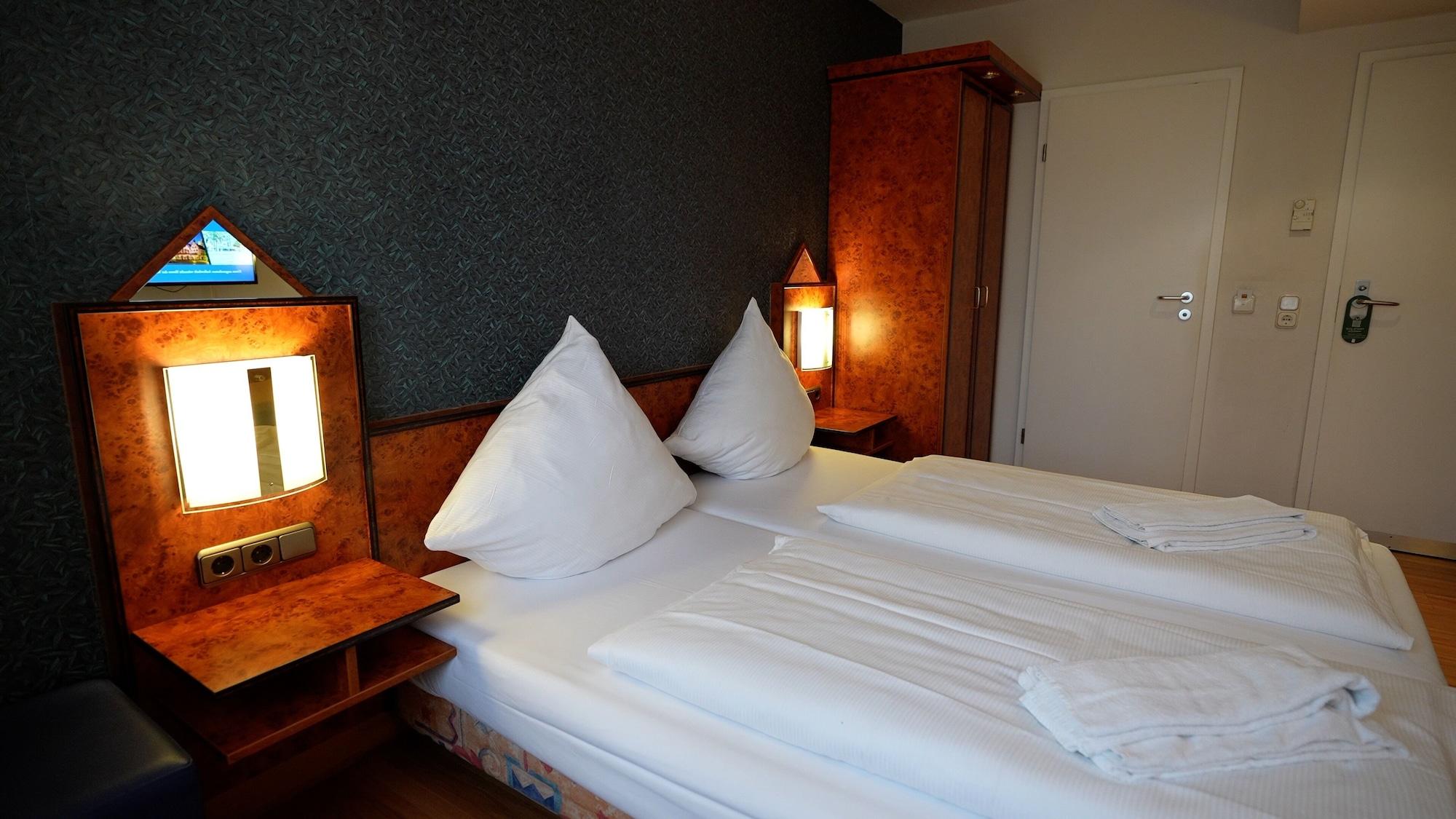 Hotel Miramar am Römer Frankfurt am Main Bagian luar foto