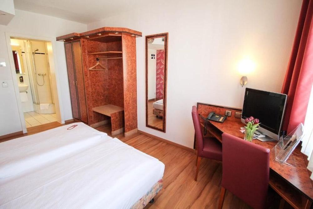 Hotel Miramar am Römer Frankfurt am Main Bagian luar foto
