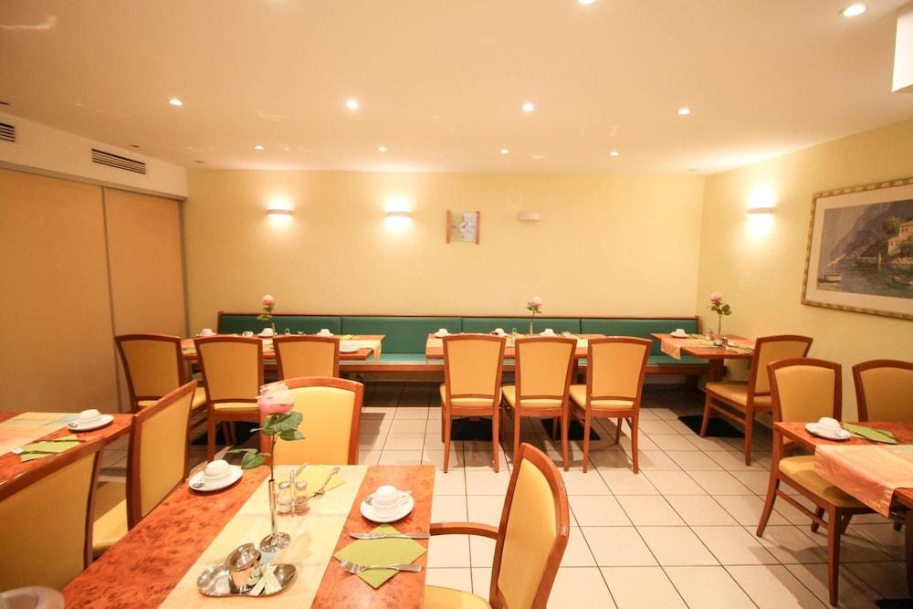 Hotel Miramar am Römer Frankfurt am Main Bagian luar foto