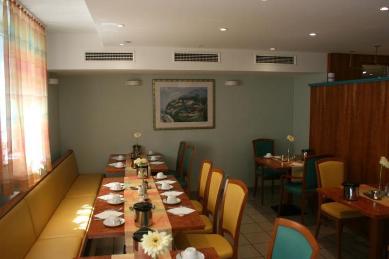Hotel Miramar am Römer Frankfurt am Main Bagian luar foto